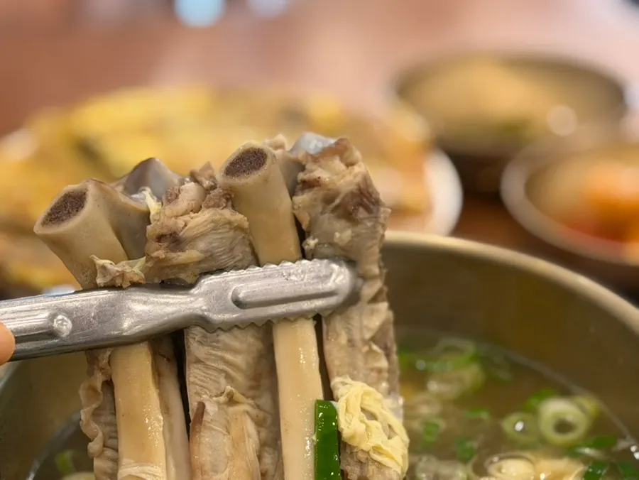 Galbitang meat falling apart tenderly with chopsticks
