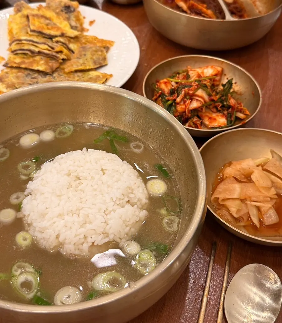 Kimchi served alongside the galbitang