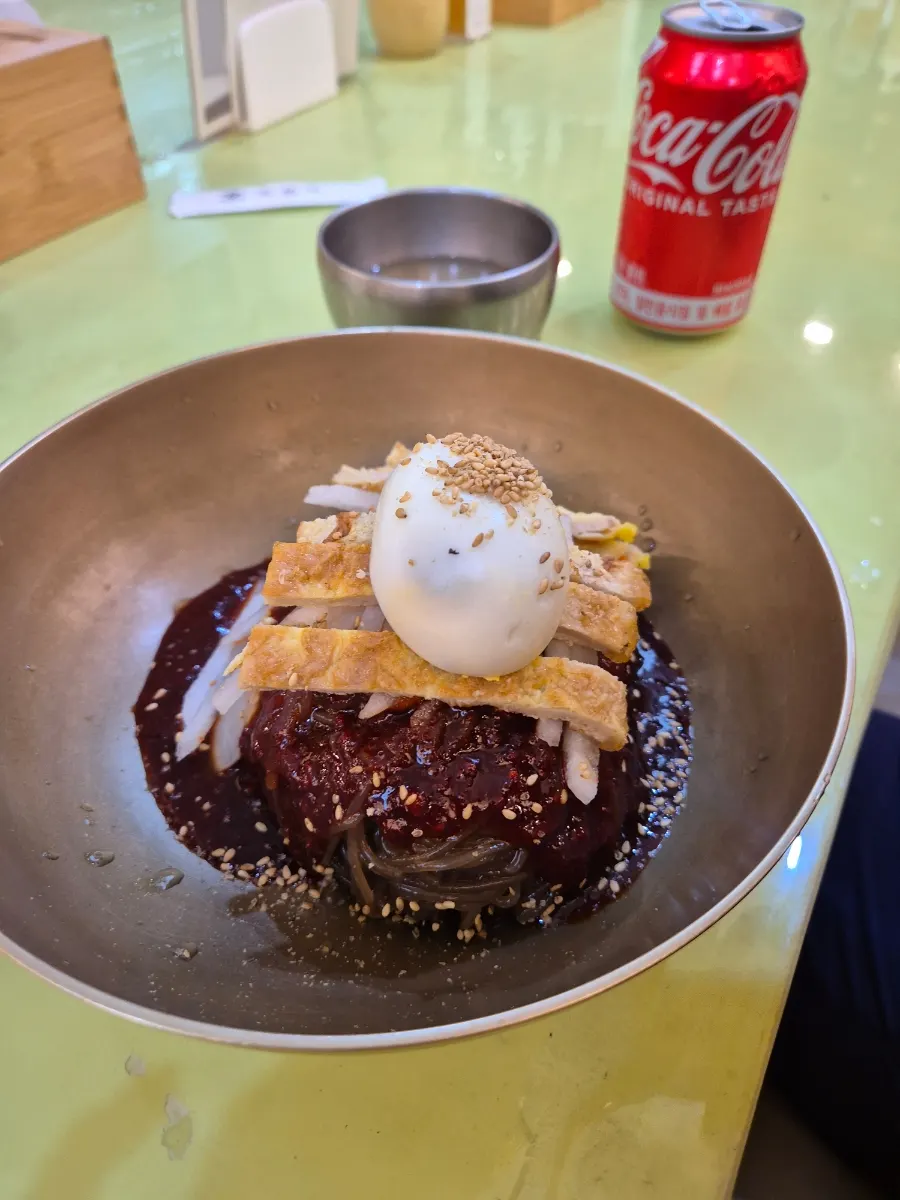 Nongae 1593, the Jinju bibim naengmyeon