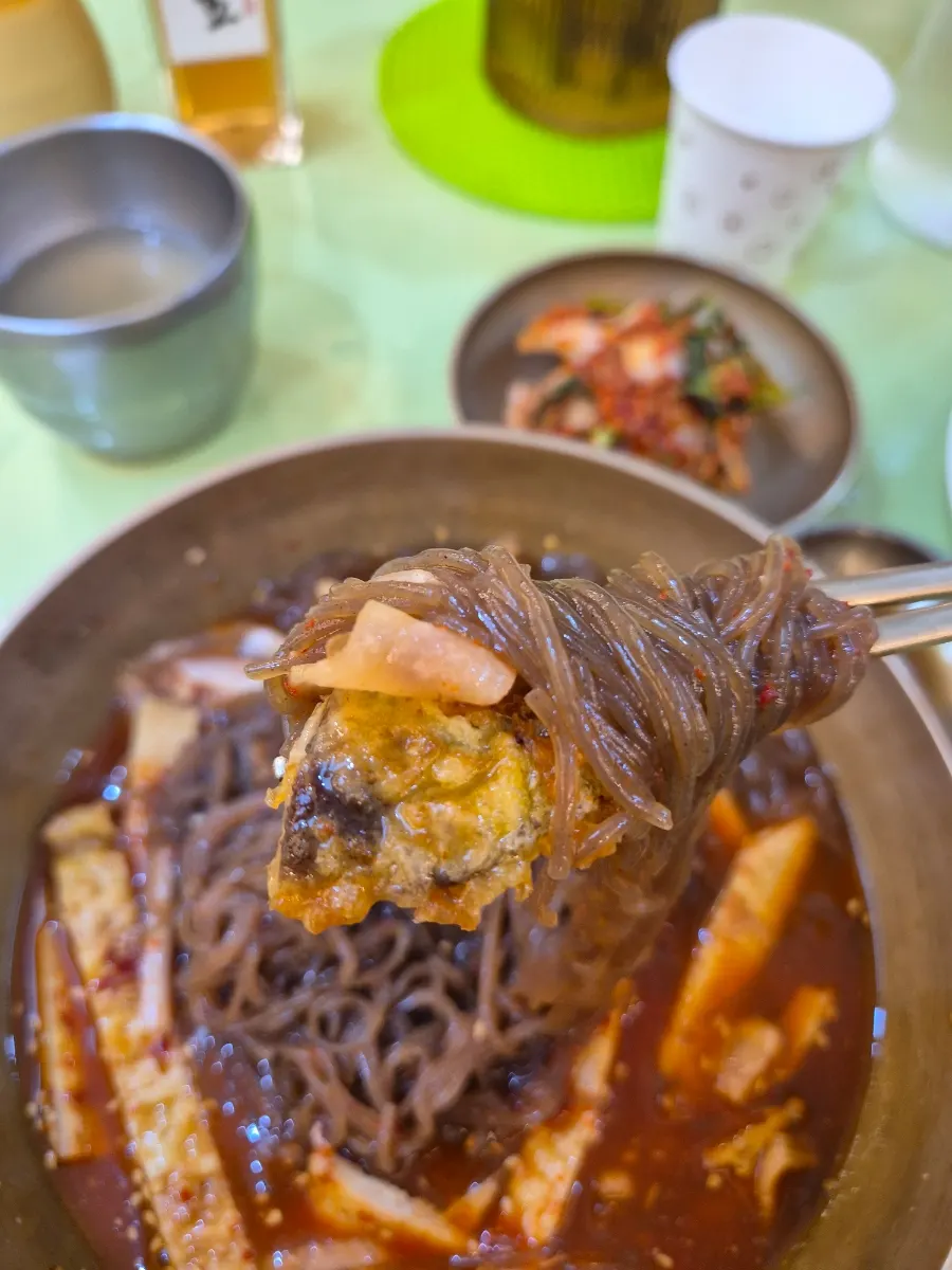 Table spread of naengmyeon and yukjeon together