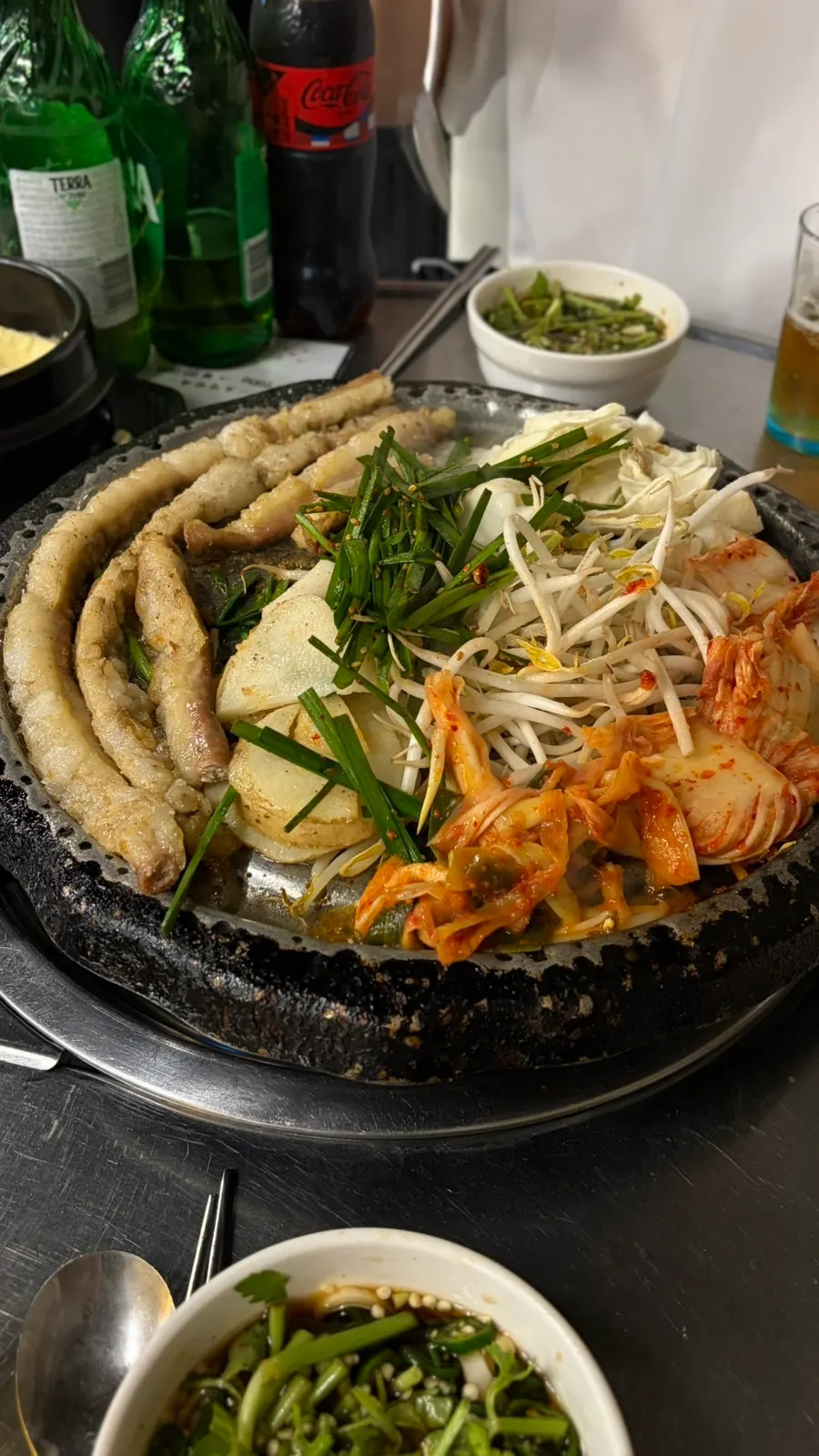곱창에 대파김치를 곁들인 한입