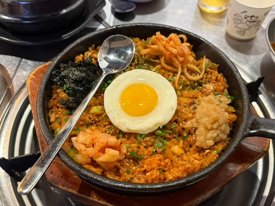 Kkakdugi yangbap fried rice served as the finish