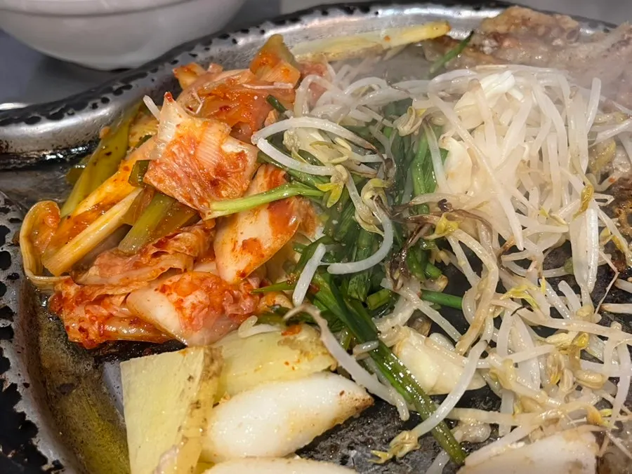 노릇하게 다 구워진 한우곱창