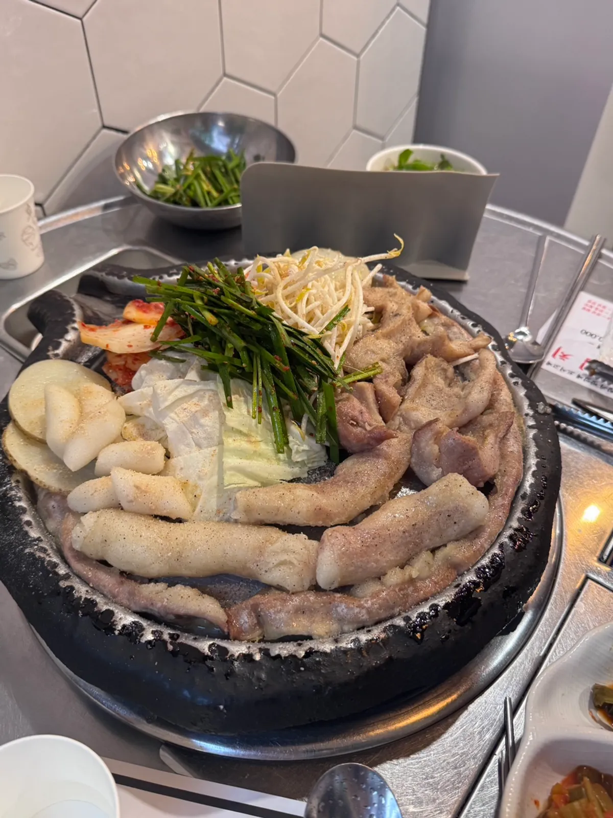 Golden-grilled hanwoo gopchang packed full inside