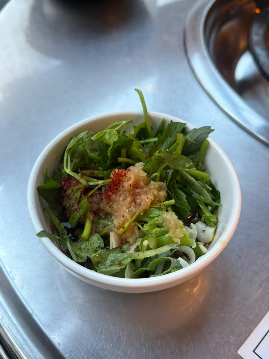 Basic side dish spread at Jinseong Hanwoo Gopchang