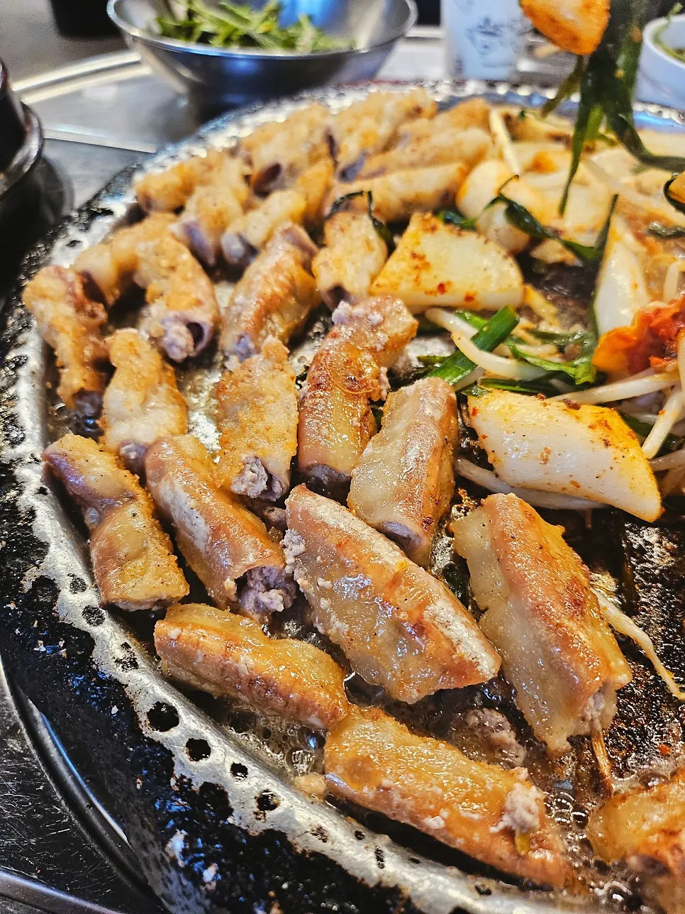 김치와 함께 먹는 곱창