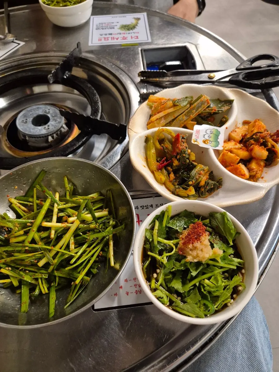 เครื่องเคียงพื้นฐาน ไข่ตุ๋นและกุยช่ายคลุก