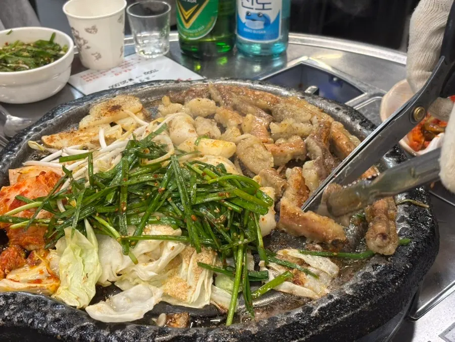 Green onion kimchi grilled together on the pan