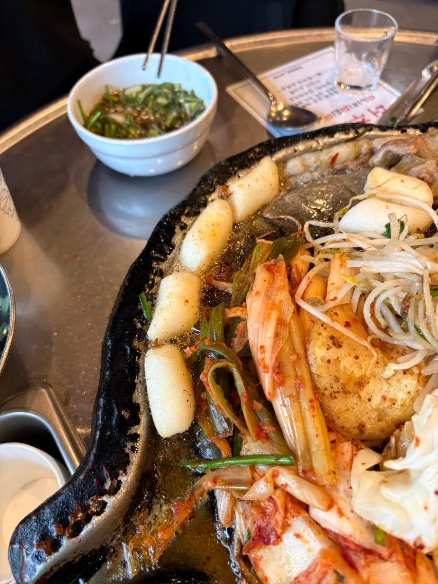 Side dish of stir-fried mung bean sprouts and potatoes