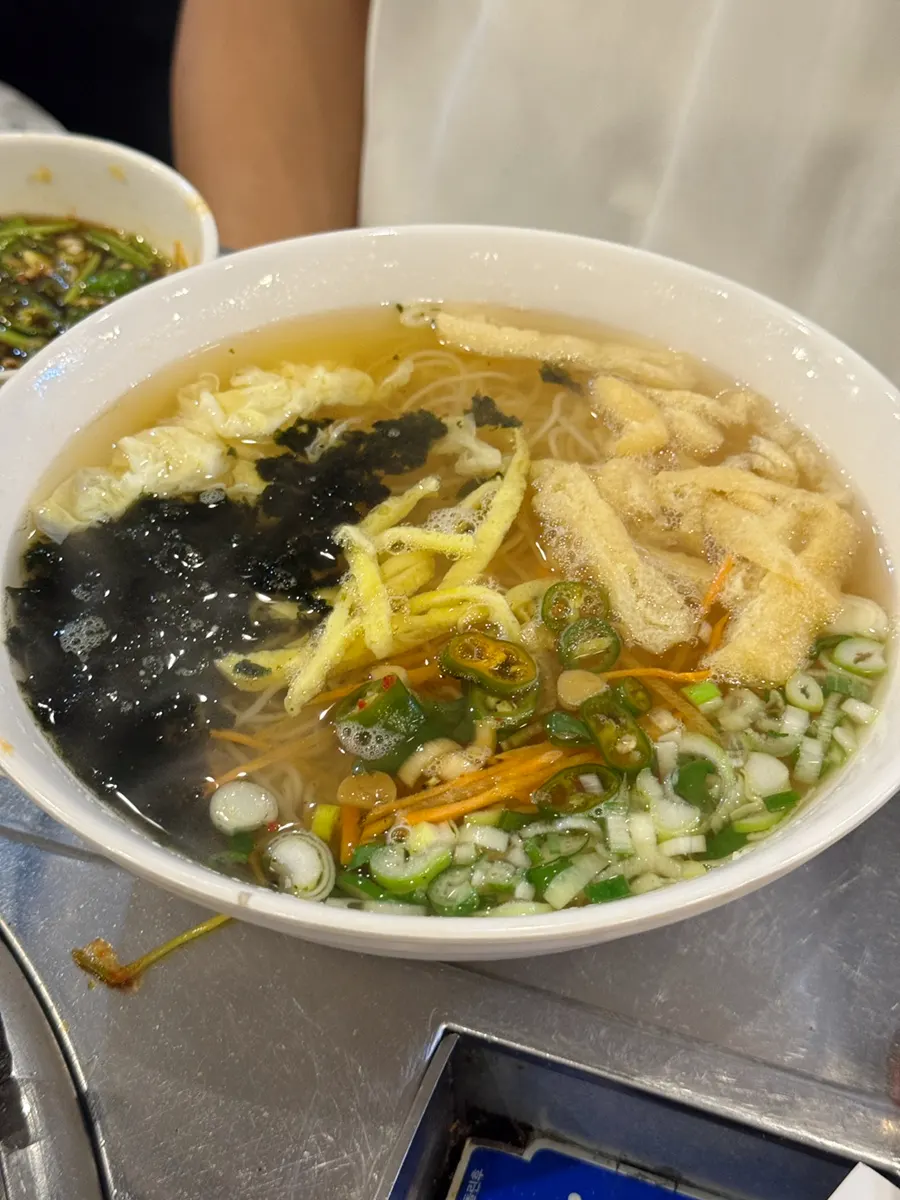 Hanwoo gopchang served alongside kimchi