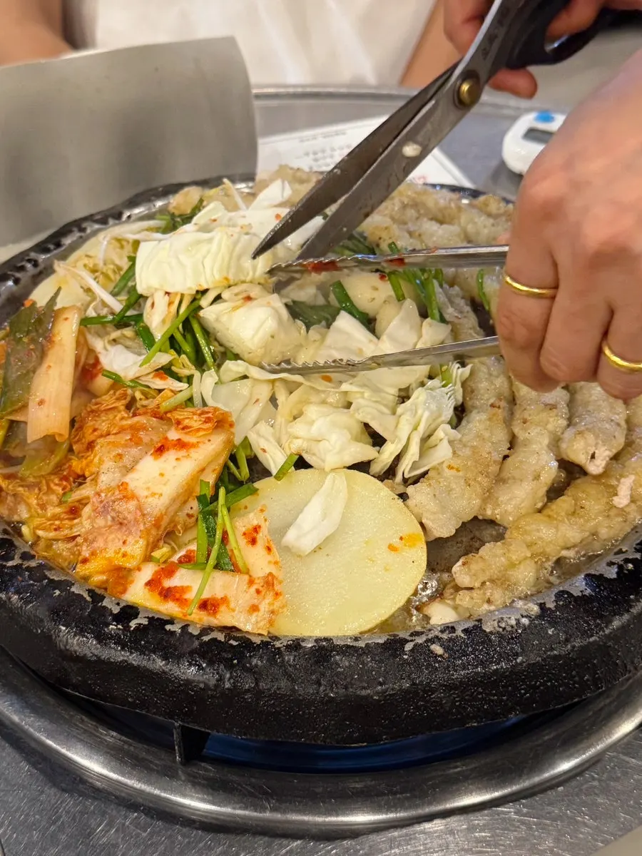 Grill topped with a fresh vegetable refill