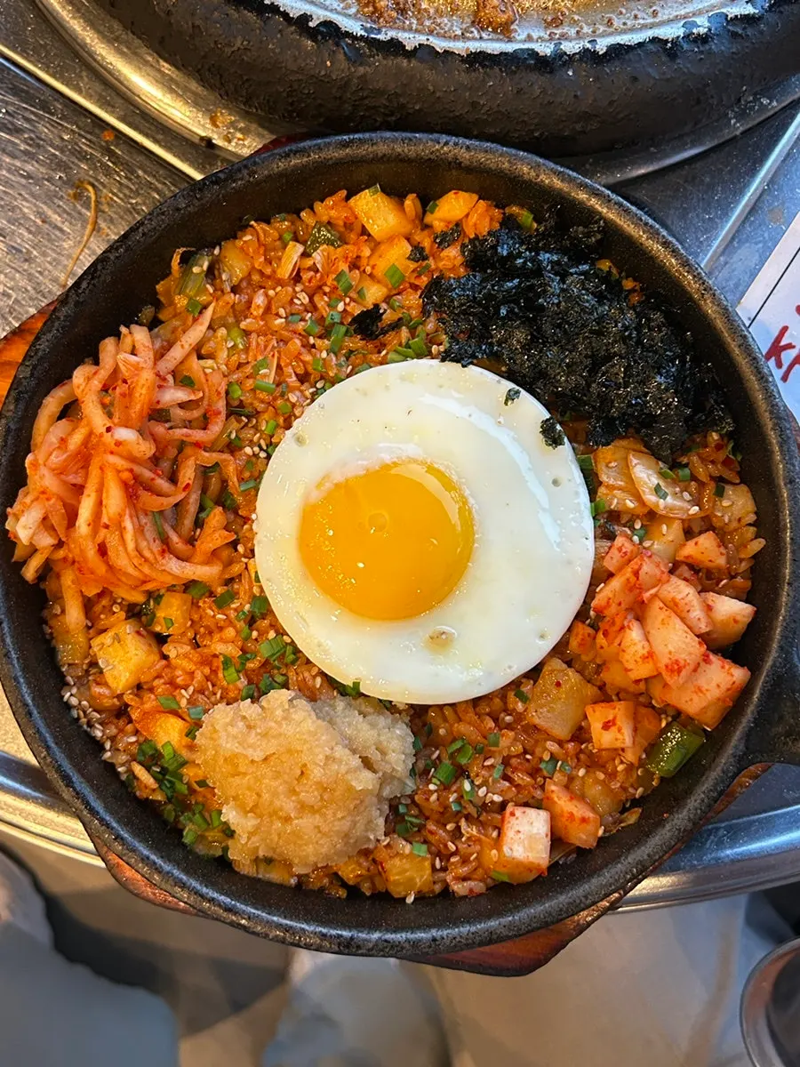 甜點蘿蔔泡菜炒飯