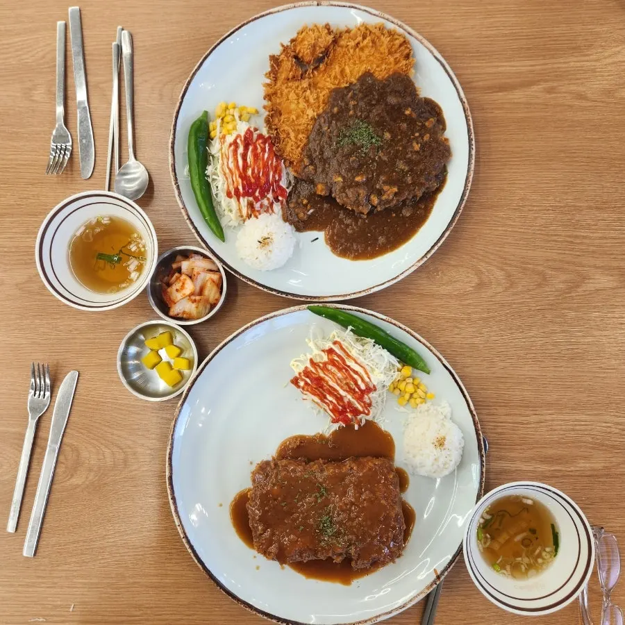 치즈 폭포 돈까스와 진심 카레 왕 돈까스 한 상