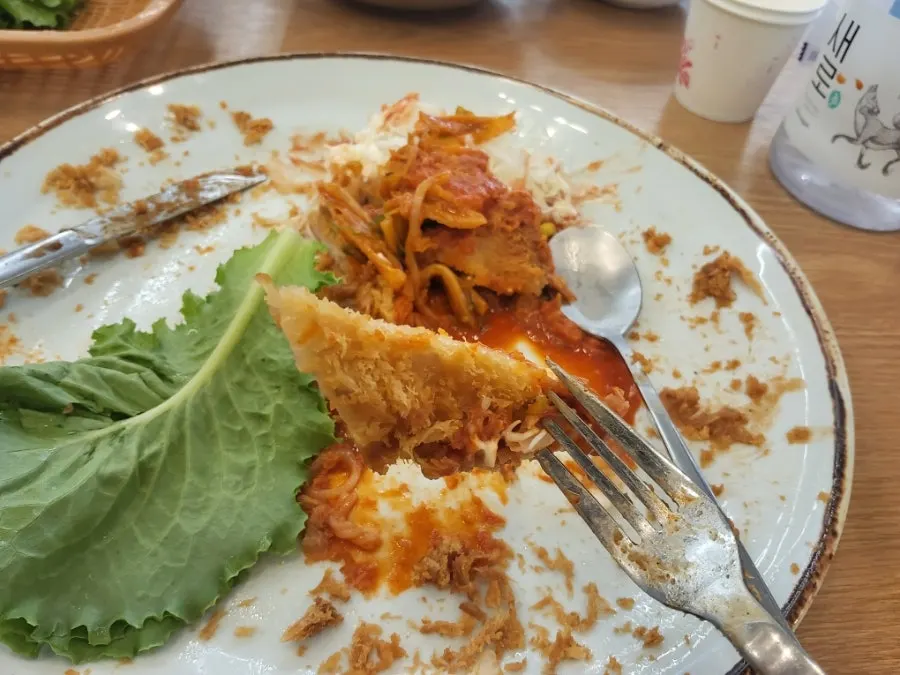 Close-up of the spicy-sweet seasoned jjolmyeon