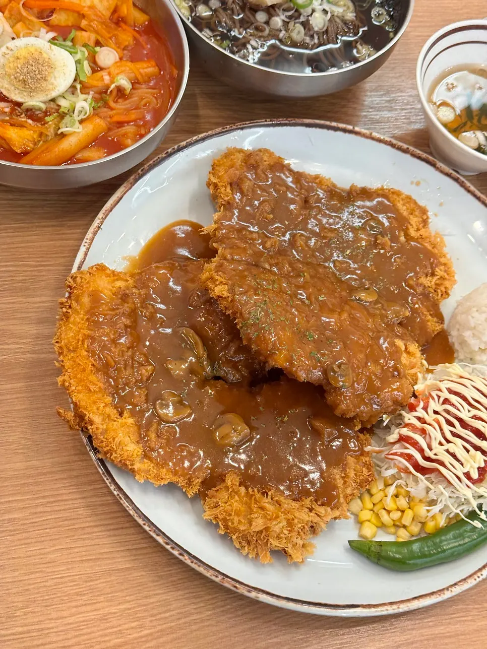 Tteokbokki with jjolmyeon noodles, fish cakes and wheat rice cakes