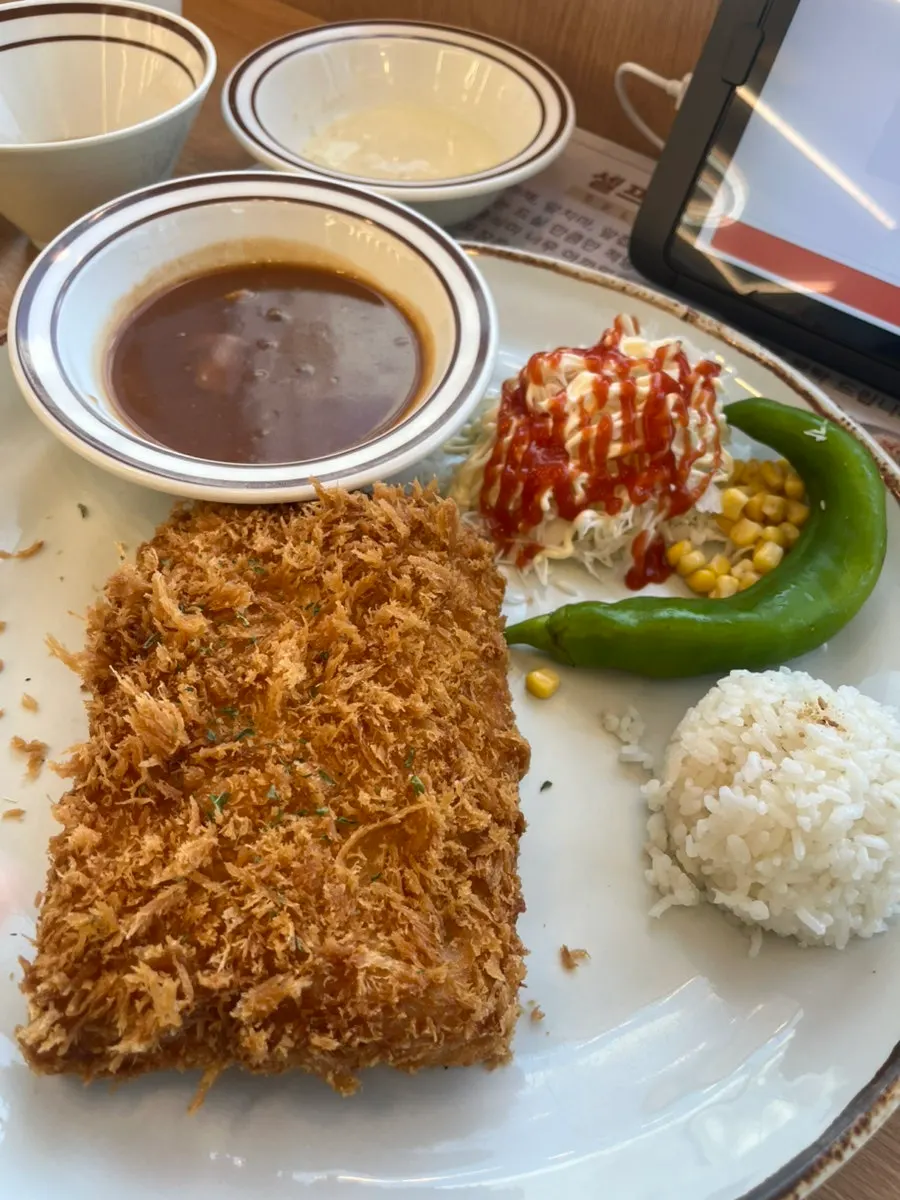 Full plate of the fish cutlet