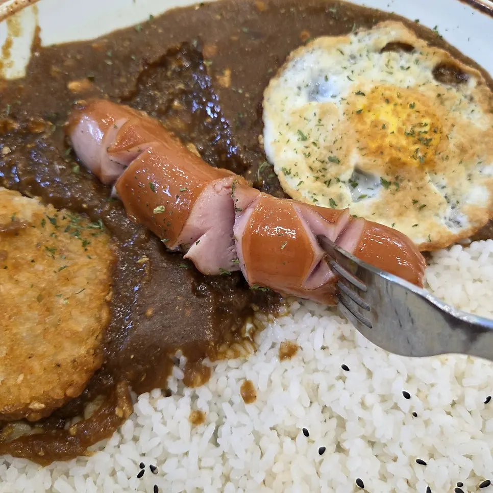 쌈장과 함께 먹는 돈까스 한 조각
