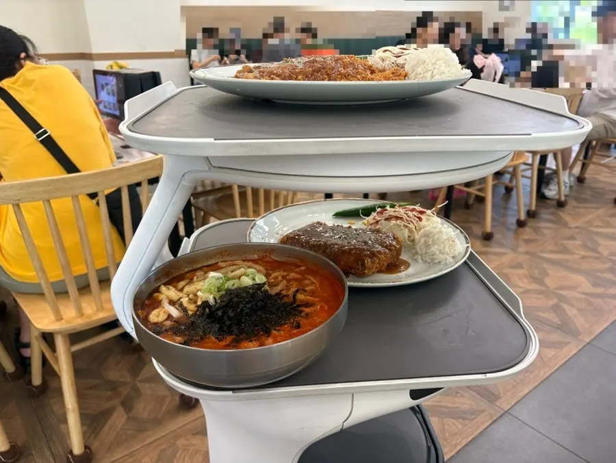 Self-serve bar soup, refilled twice