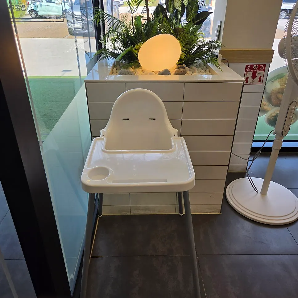 Spacious, clean dining hall at Jinsim King Donkatsu Pyeongdong Branch