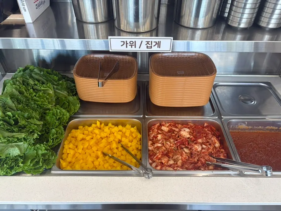 Side dish corner at the self-serve bar