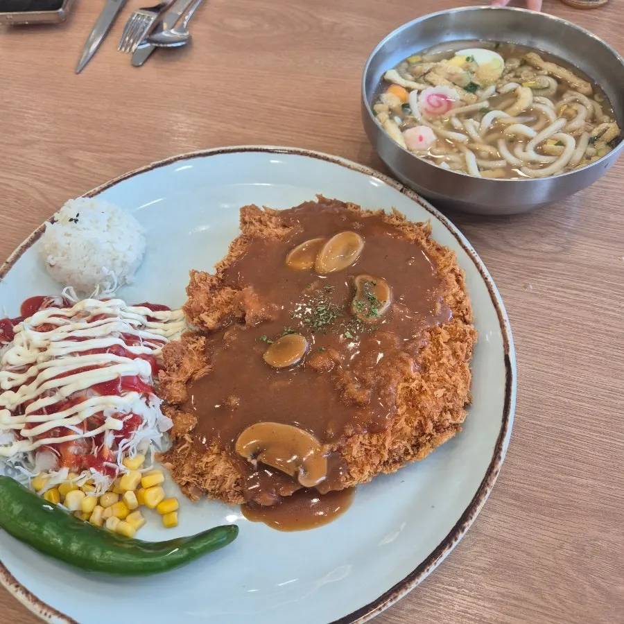 Menu board at Jinsim King Donkatsu Pyeongdong Branch