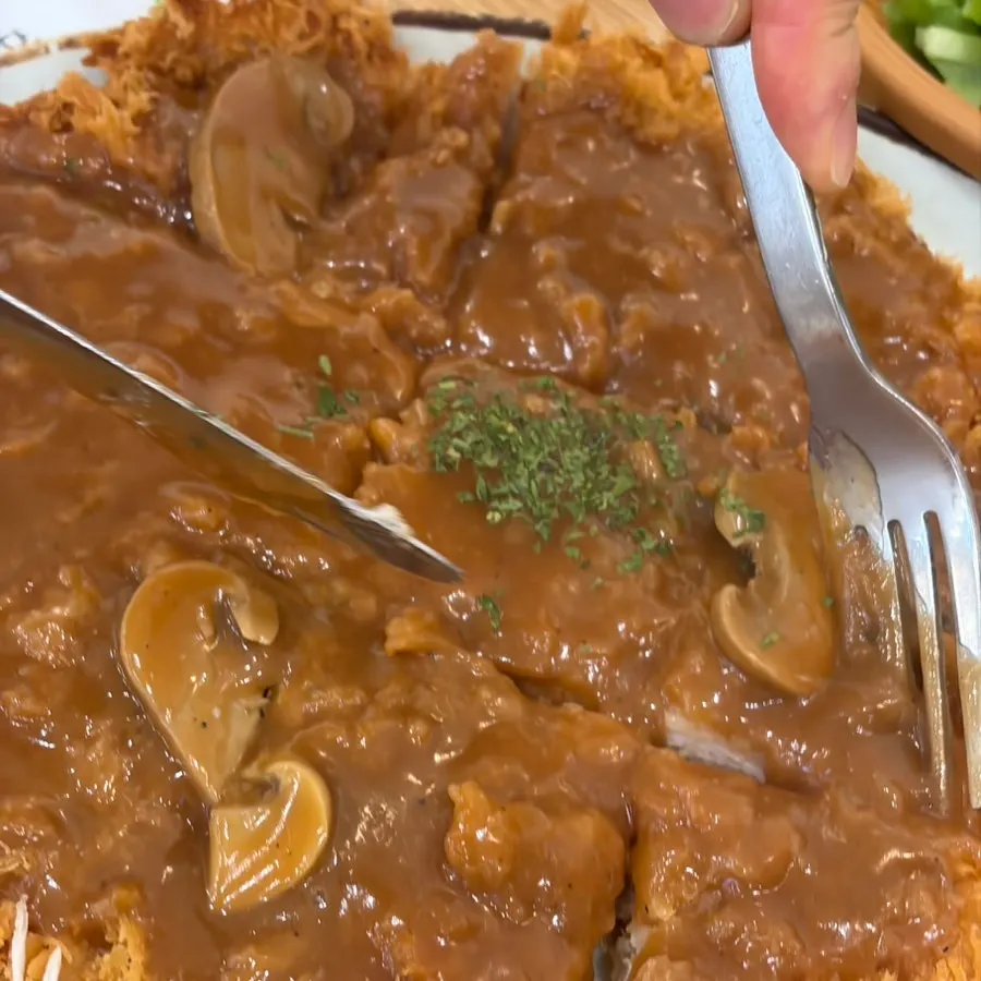 Close-up of the sizable Jinsim Wang Donkatsu