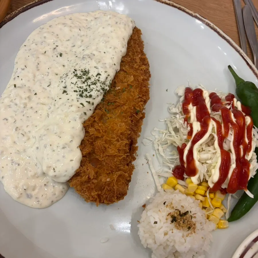 Table set with tonkatsu and its side dishes