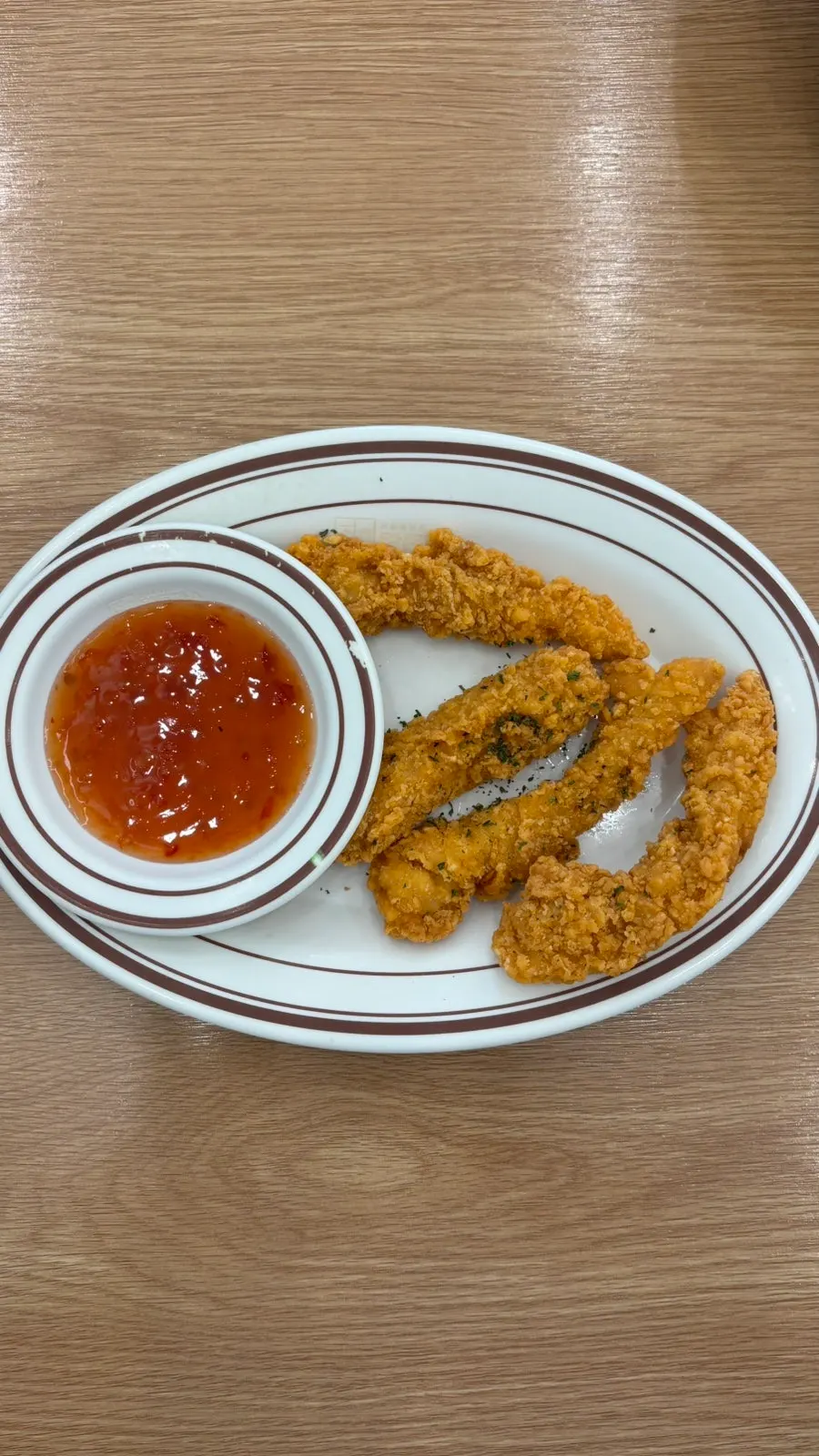 Combinación de donkatsu con naengmomil
