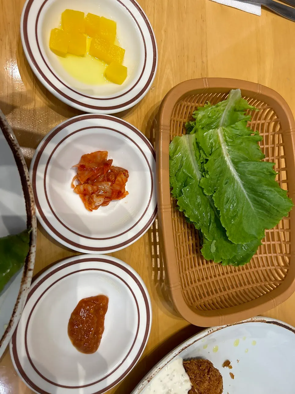 Lettuce wraps and side dishes from the self-serve bar