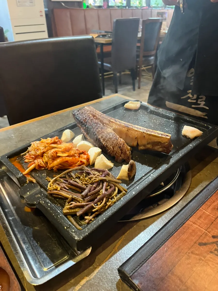 Jipbul Taebaek Dongtan Flagship Branch's signature udae galbi