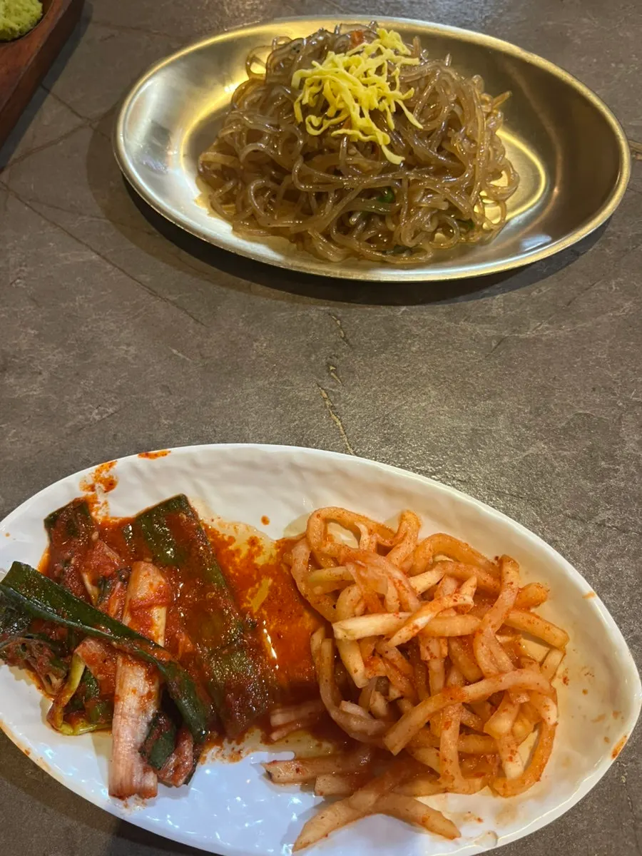 Table setting at Jipbul Taebaek Dongtan Flagship Branch