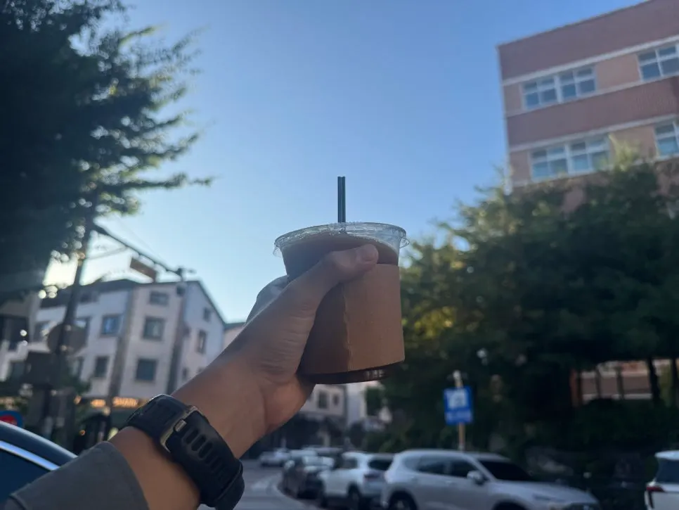 A homemade iced coffee to go