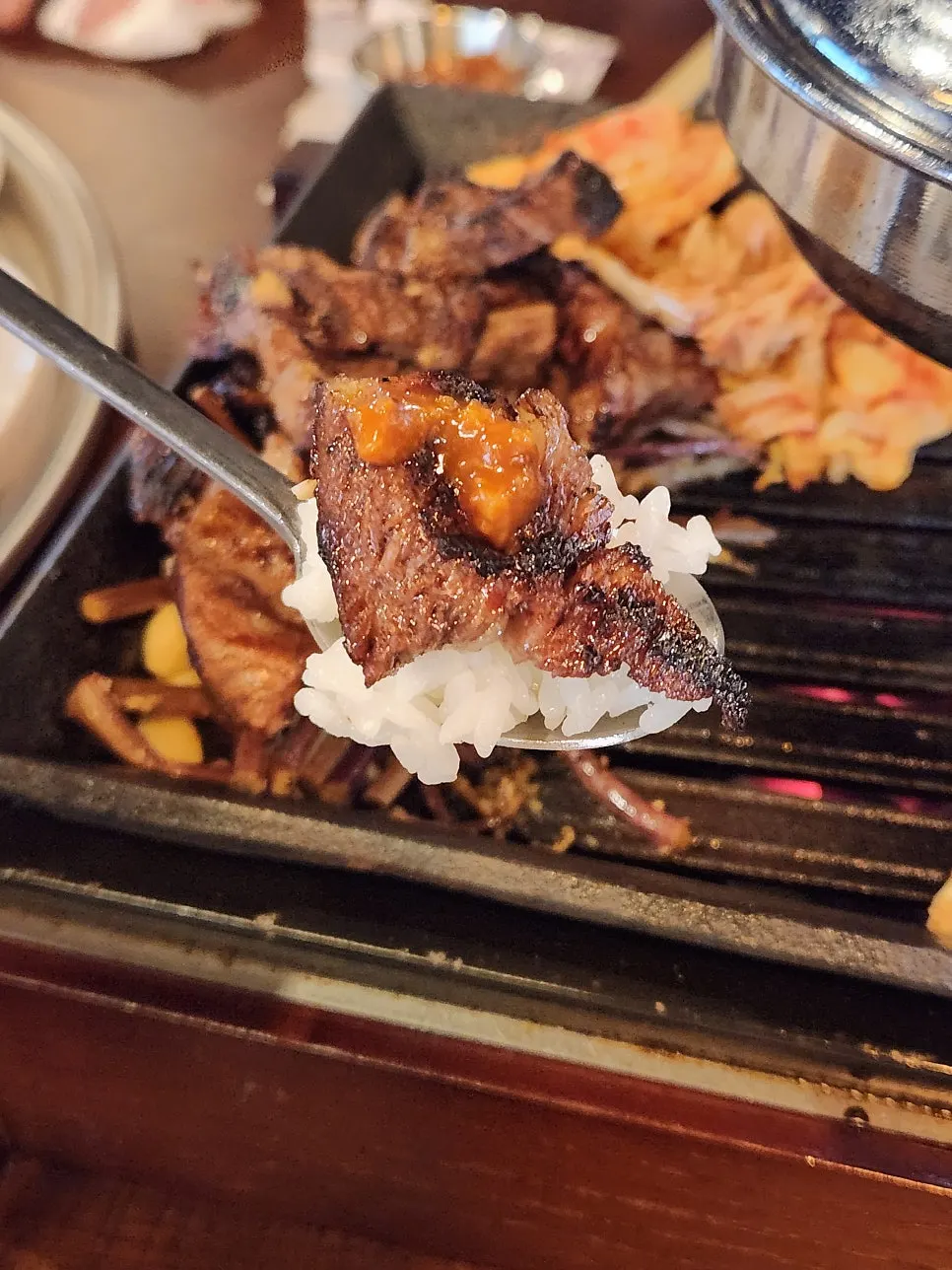 Galbisal dipped in the house sauce