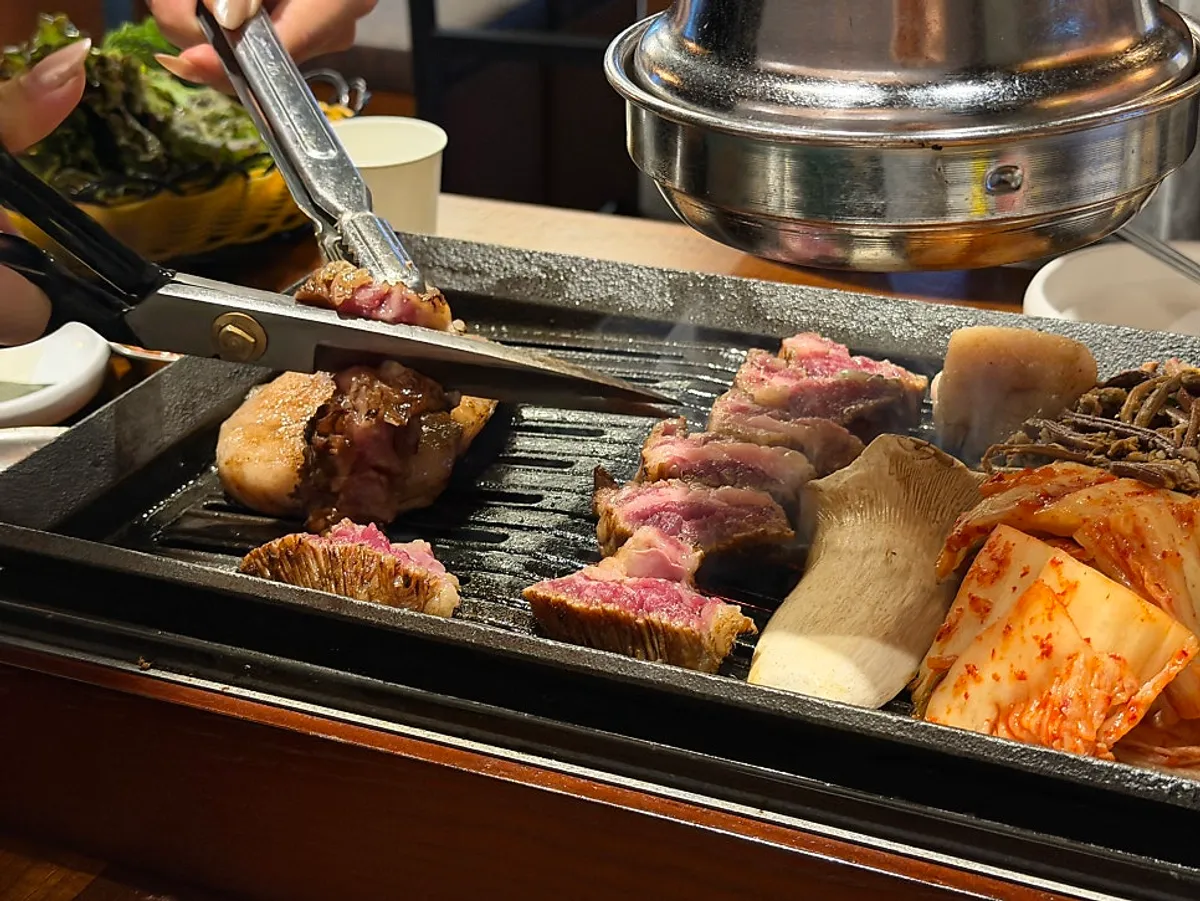 짚불태백 수원인계점 항정살과 소갈비 구이