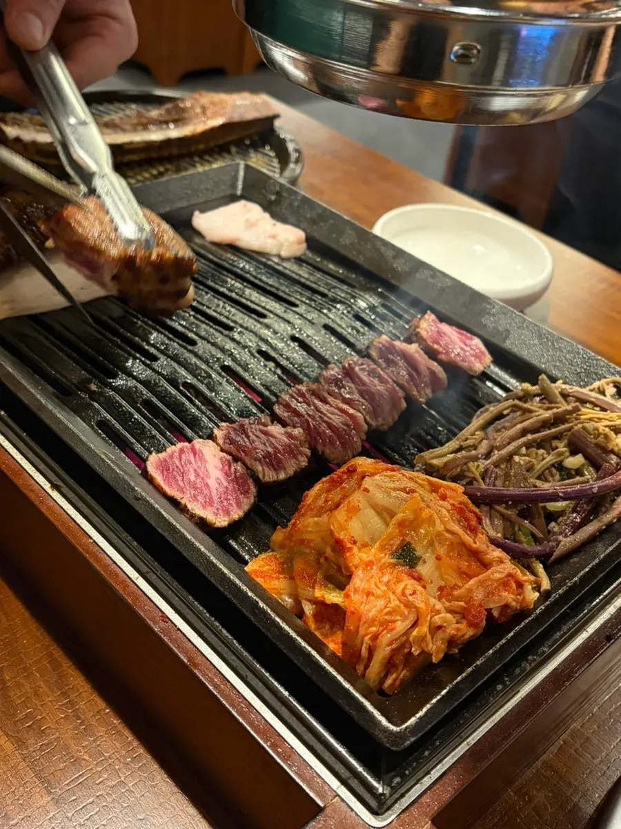 먹기 좋게 잘라준 우대갈비