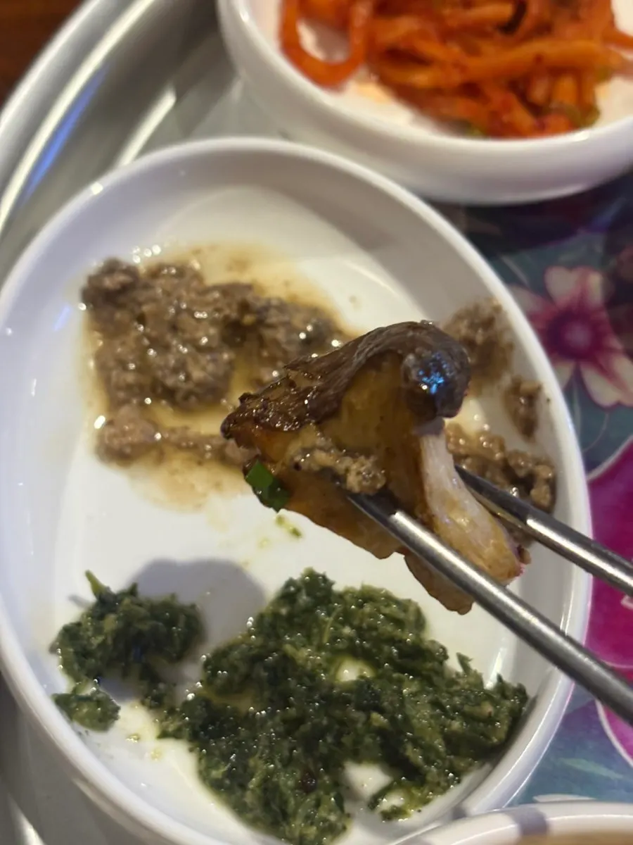 腌制优质牛排骨与太白泡菜的组合