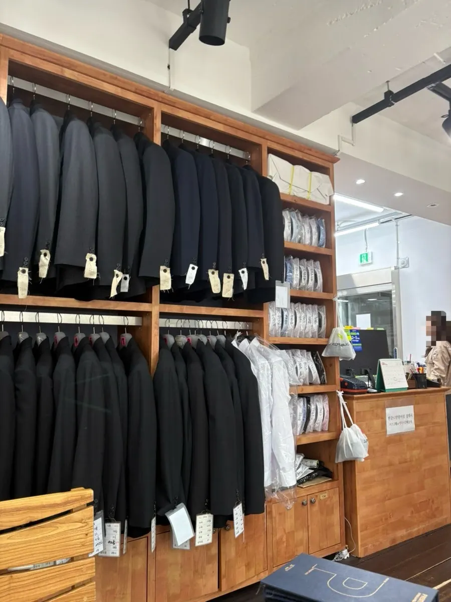Comparing fabric colors for a custom suit
