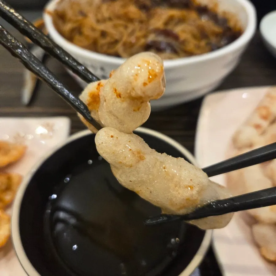 Close-up of the thick fried coating on the sweet rice tangsuyuk