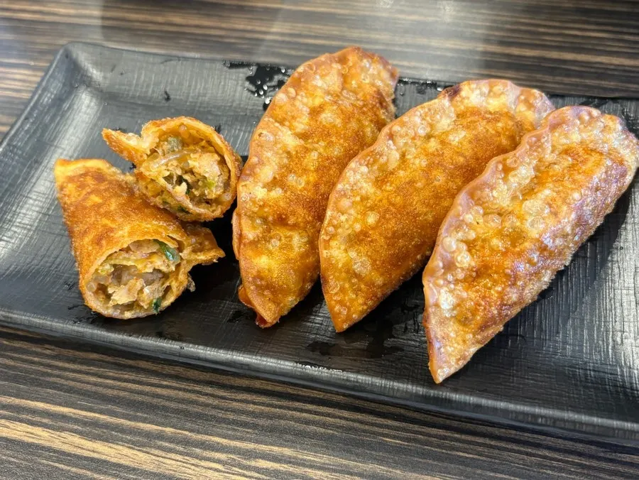 식사 전 세팅된 테이블
