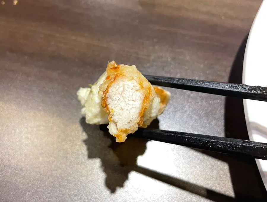 고기가 꽉 찬 탕수육 단면