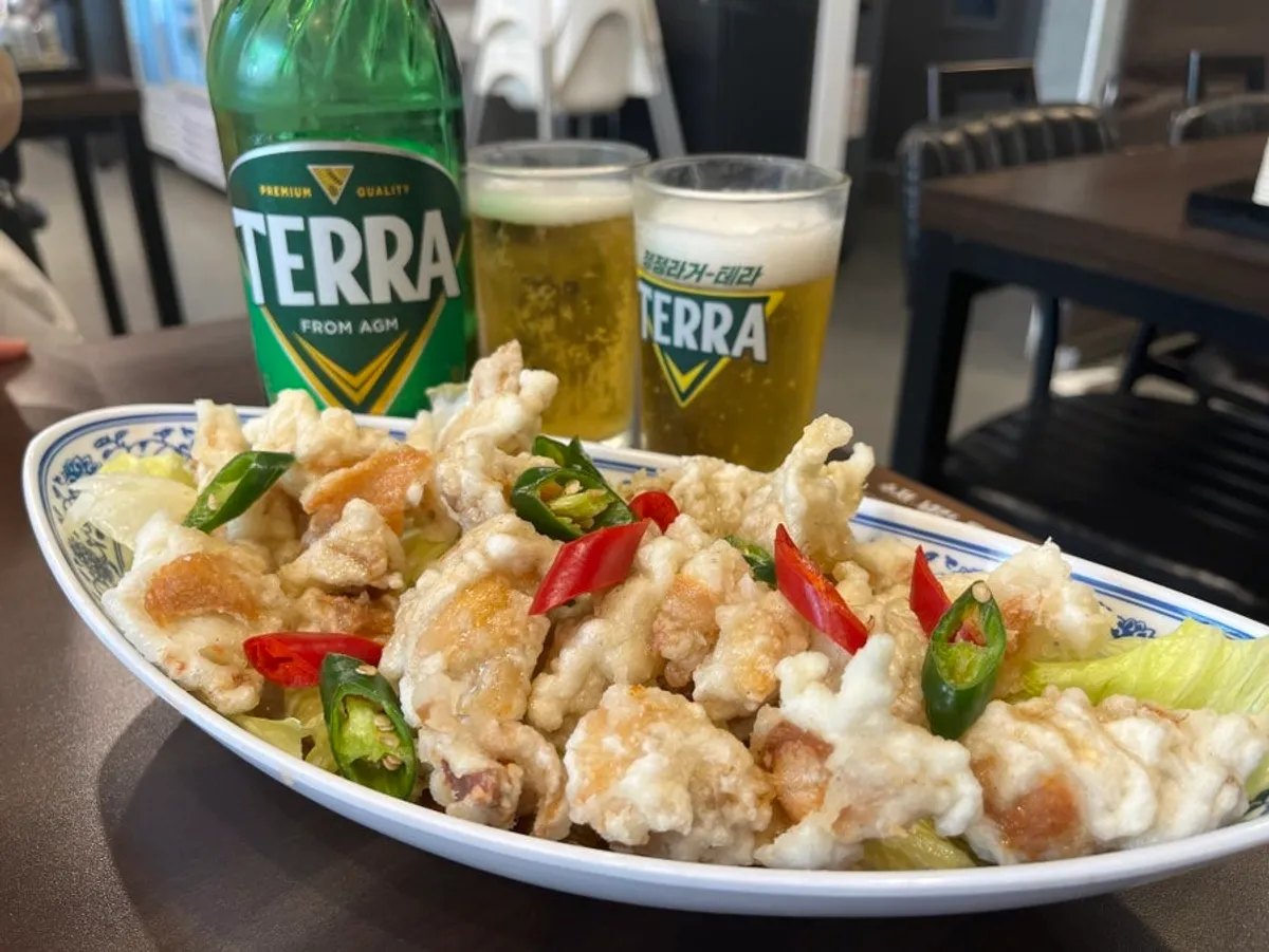 유린기와 테라 맥주 한 잔