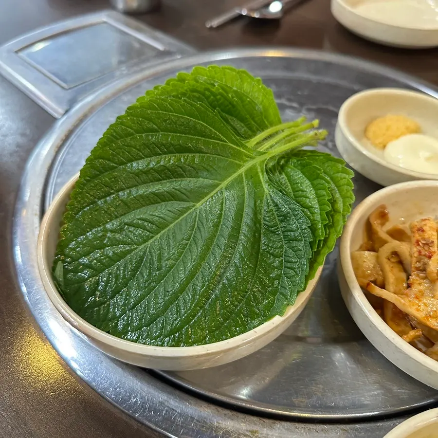 Basic side dishes including bean sprouts and stir-fried fish cake