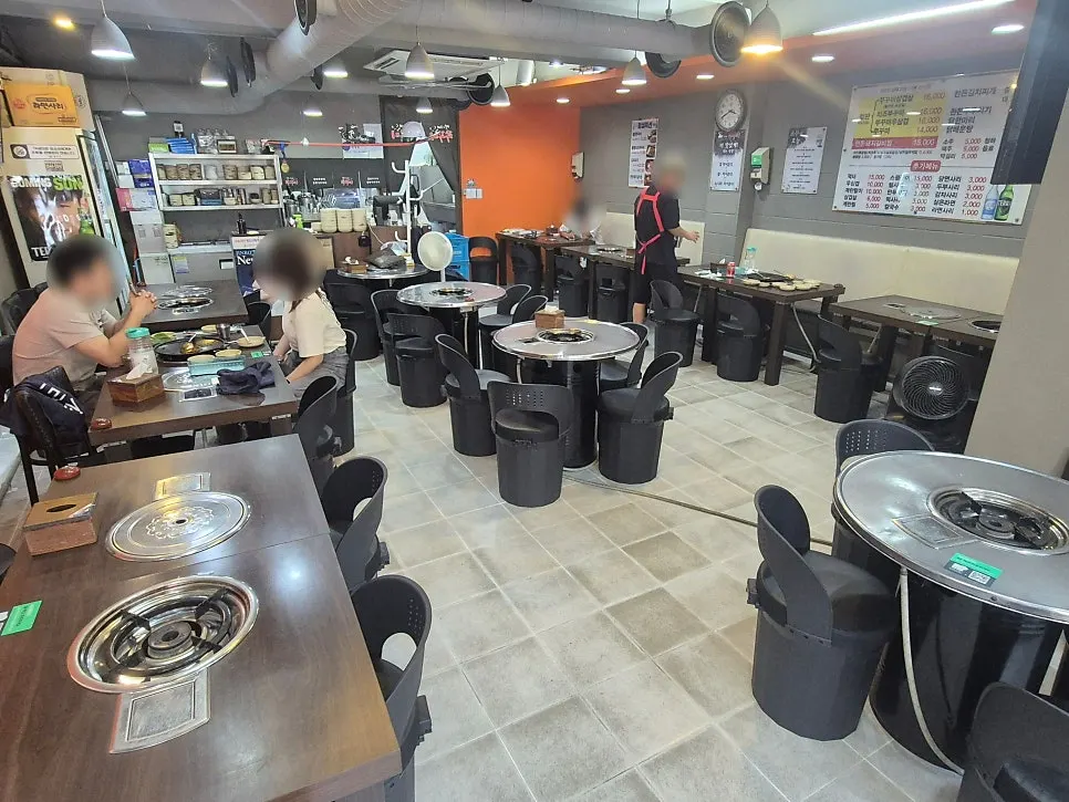 찌갠쭈꾸미 용산용문시장점 입구와 안내