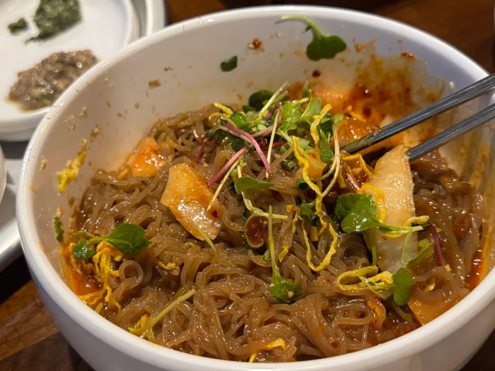 마무리로 주문한 비빔냉면