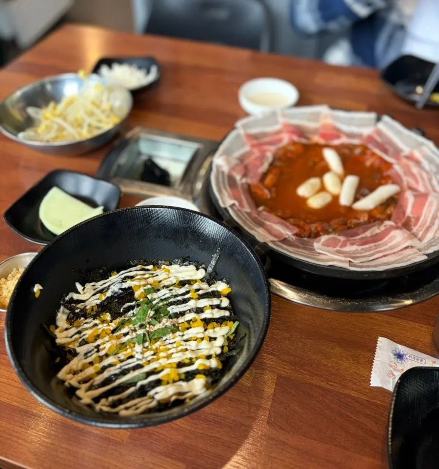 쭈박사 마곡점 음료수 세트 한 상 차림