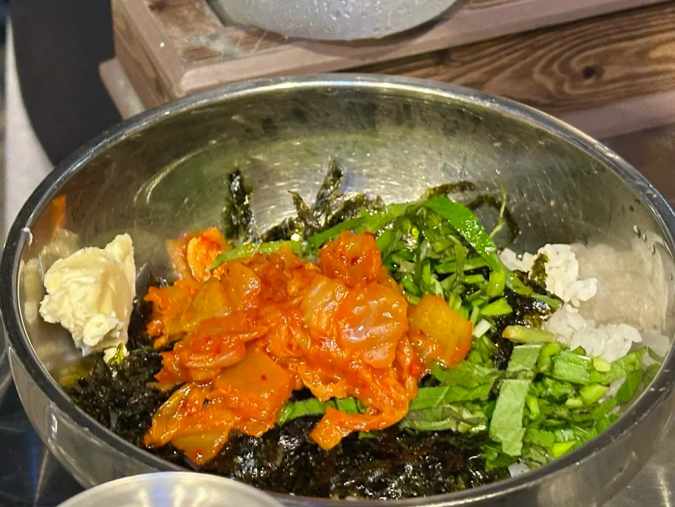 Hot plate with leftover octopus sauce