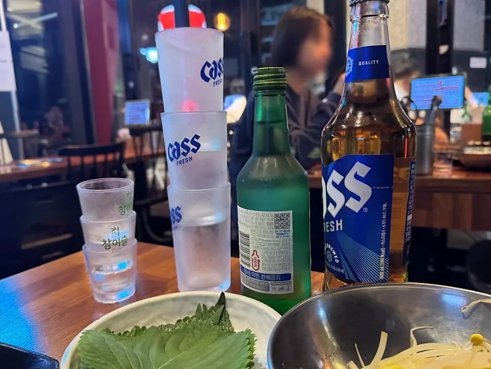 양념에 버무려진 철판쭈삼겹 초벌 상태