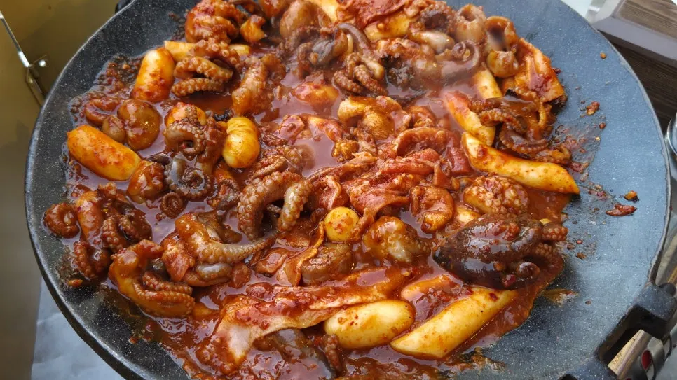 쭈박사 마곡점 철판 쭈꾸미 저녁 상차림
