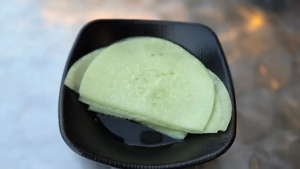쭈박사 마곡점 반찬 접시