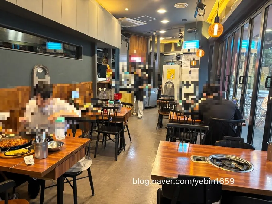 Interior of Jju Baksa Magok Branch with large windows